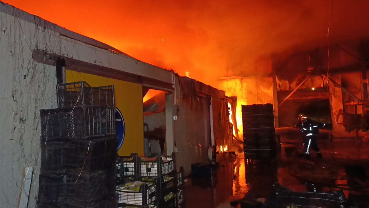 Konya yolu üzerindeki fabrikada yangın çıktı 1